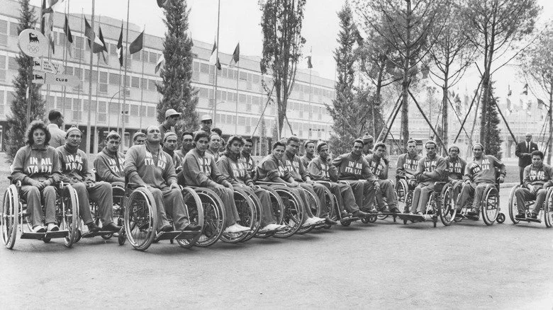 Équipe italienne aux premiers Jeux Paralympiques internationaux