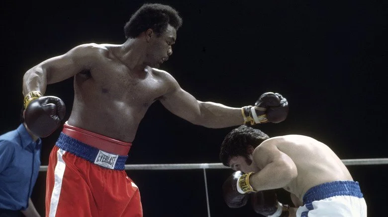 George Foreman se battant à Toronto en 1975