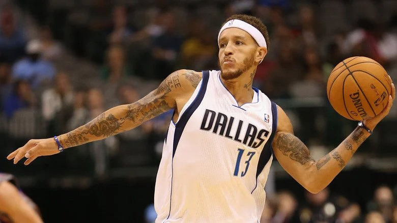 Delonte West passe un ballon