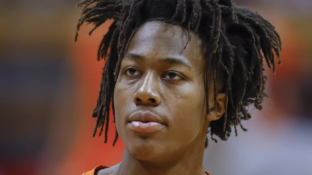 Ayo Dosunmu : Le Mystère de Son Surnom "The Masked Mamba"