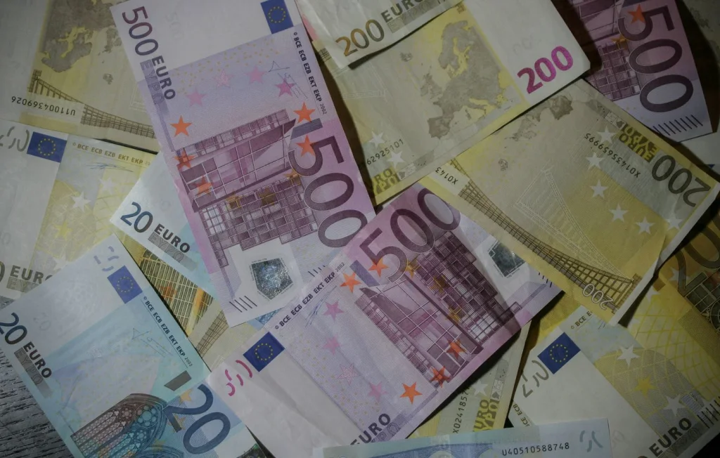 Braquage spectaculaire de fourgons blindés en Toscane