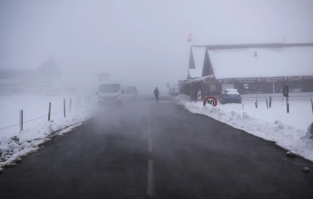 Chutes de neige exceptionnelles dans les Alpes : bilan et prévisions