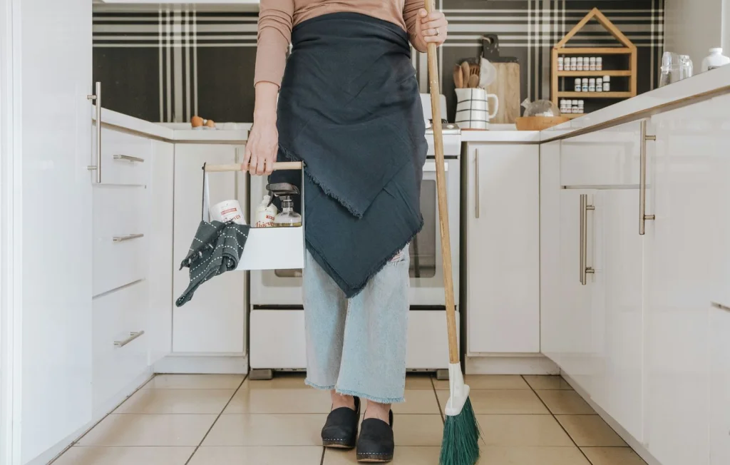 Coût du travail invisible : enjeux et impact pour les femmes