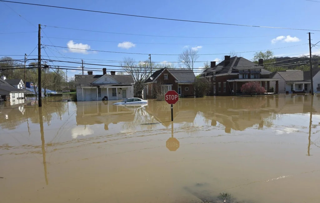 Crues tragiques aux États-Unis : un enfant de 9 ans emporté