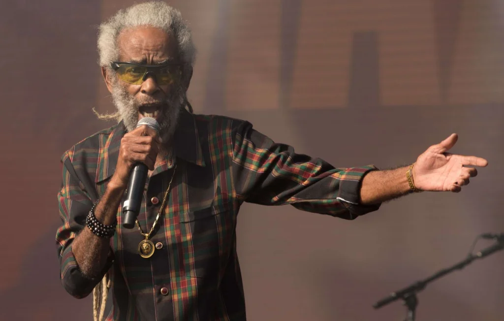Décès de Max Romeo, légende du reggae jamaïcain à 80 ans