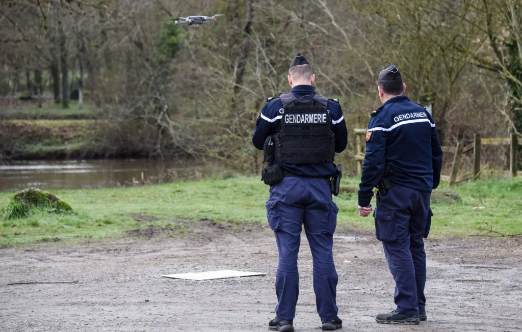 Disparition inquiétante : Les recherches pour retrouver Agathe Hilairet