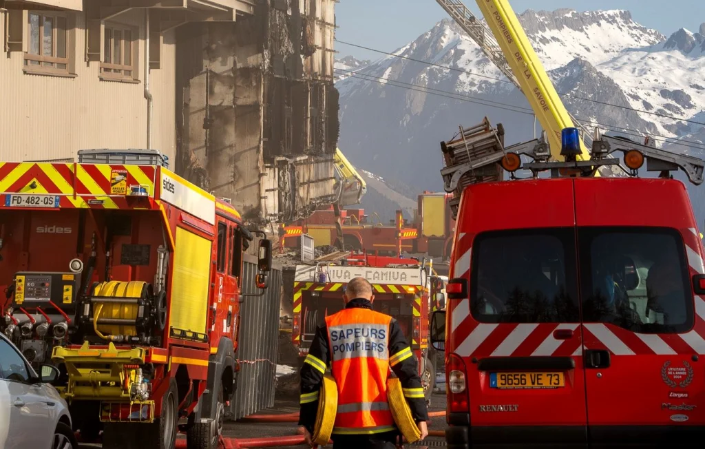 Incendie à La Plagne : près de 500 évacués d'un hôtel en Savoie