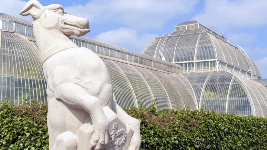Les Bêtes de la Reine : Symboles de la Noblesse Anglaise