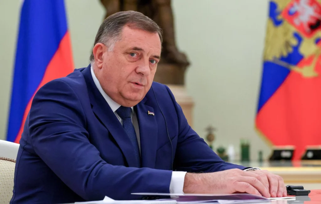 Milorad Dodik, le nationaliste recherché, réapparaît à Moscou