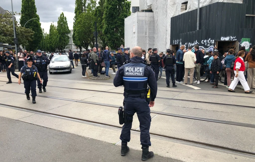 Nantes : Tragédie au lycée avec un mort et des blessés par arme blanche