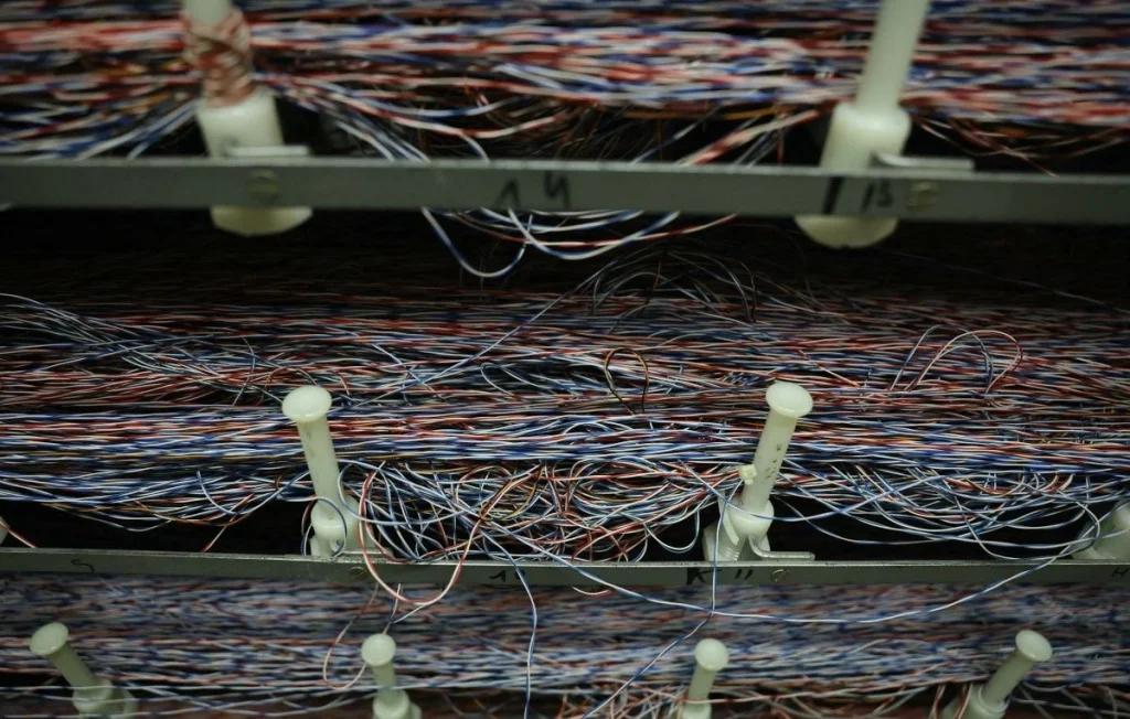 Orange met fin au cuivre : un trésor enfoui sous nos pieds