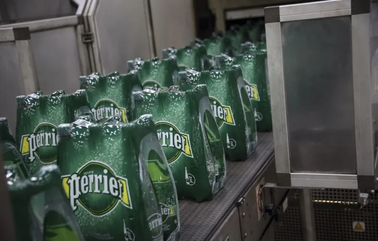 Perrier en péril : Menace sur l&rsquo;appellation &lsquo;eau minérale naturelle&rsquo;