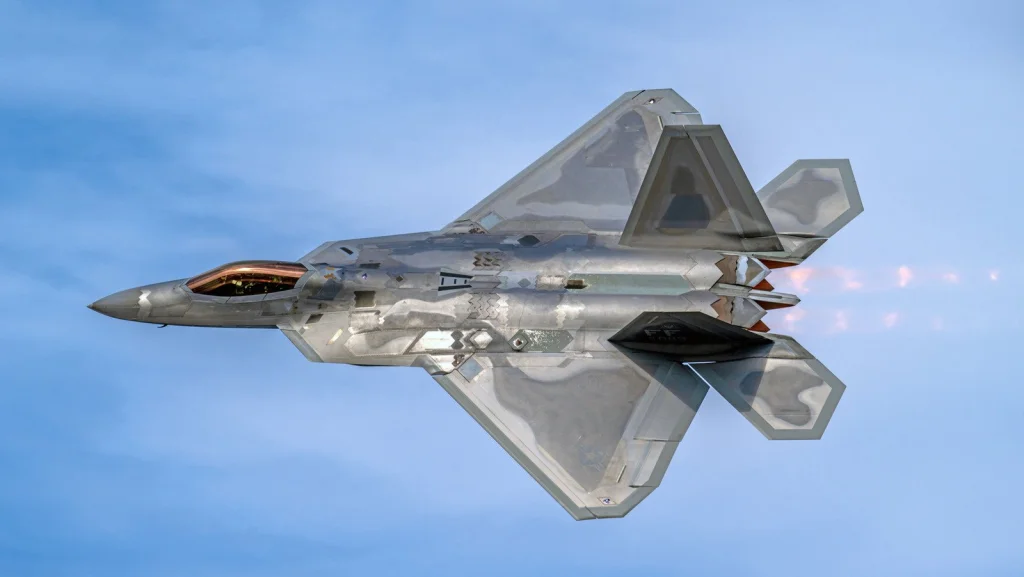 Pourquoi les États-Unis ont interdit l'exportation du F-22 Raptor