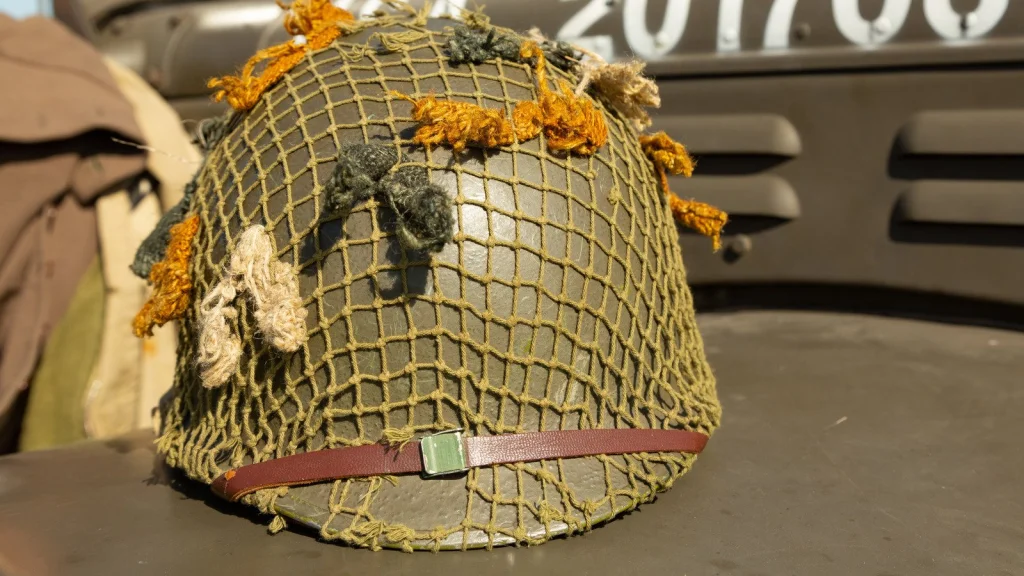 Pourquoi les casques de la Seconde Guerre mondiale avaient-ils des filets ?