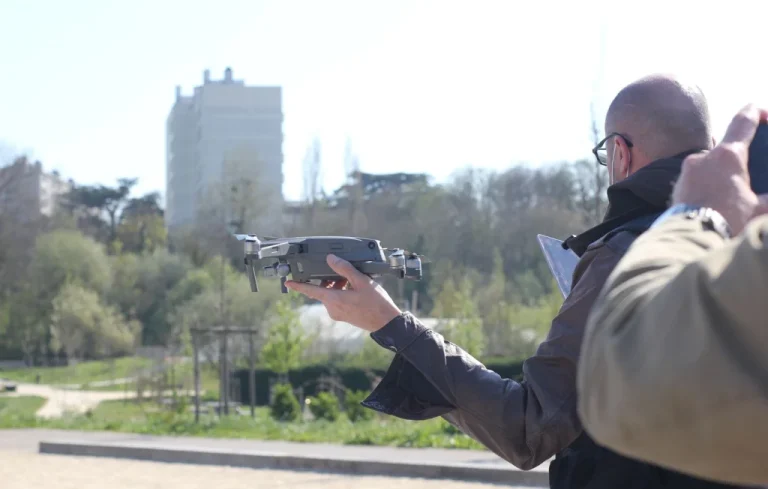 Rennes : Survol de la ville par drones après la fusillade