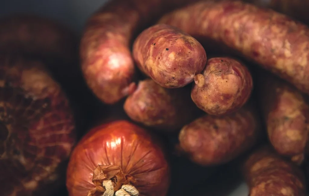 Saucisses empoisonnées : mise en garde près de Chambéry