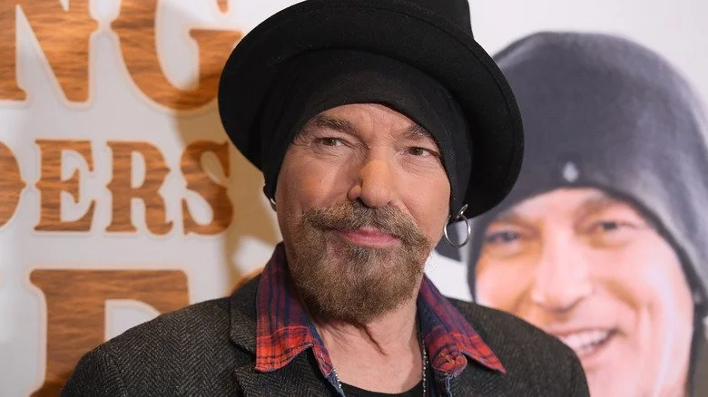 Billy Bob Thornton avec barbe et portant un chapeau noir lors d'un événement