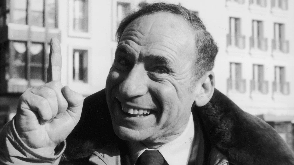 Mel Brooks souriant