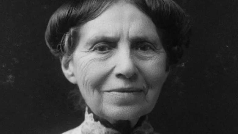 Photo recadrée de Clara Barton, vers 1904
