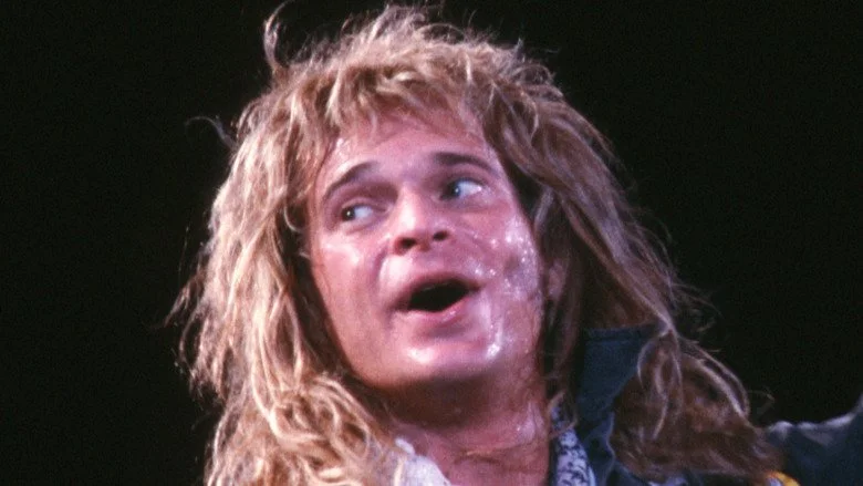 David Lee Roth chantant