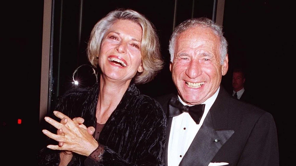 Mel Brooks et Anne Bancroft souriants