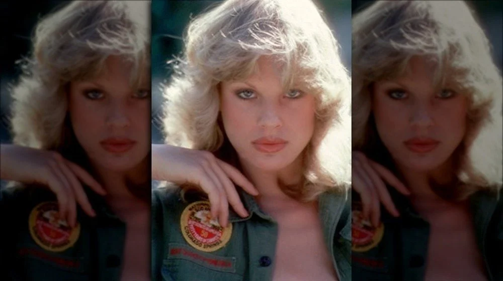 Dorothy Stratten posant pour une photo en 1979