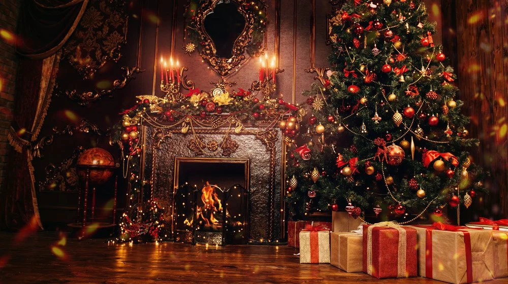 Nuit de Noël avec sapin et cadeaux