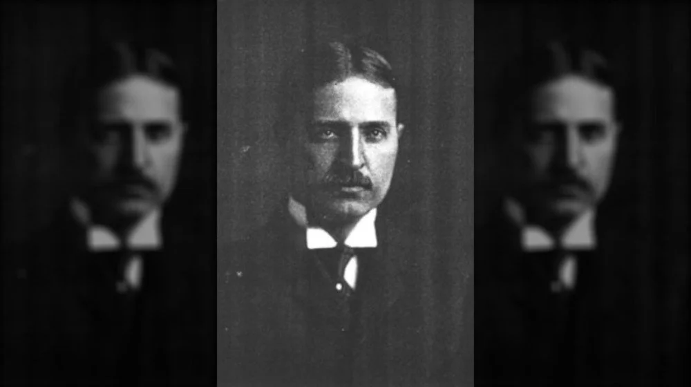 Samuel Prescott Bush avec moustache