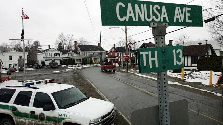 Police vehicle waiting by Casuna Avenue