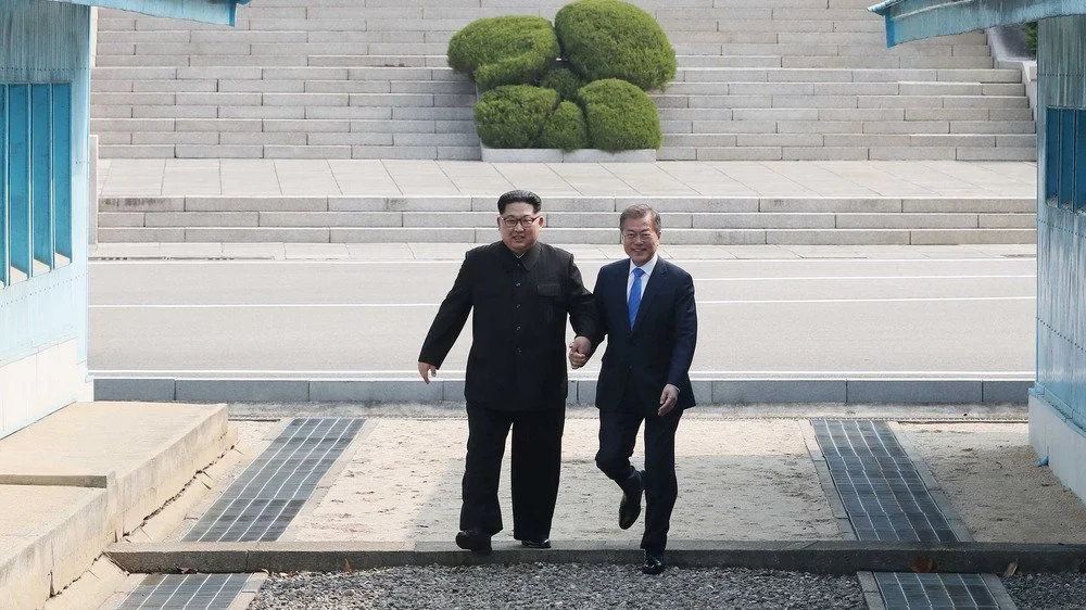 Moon Jae-in et Kim Jong-un dans la DMZ