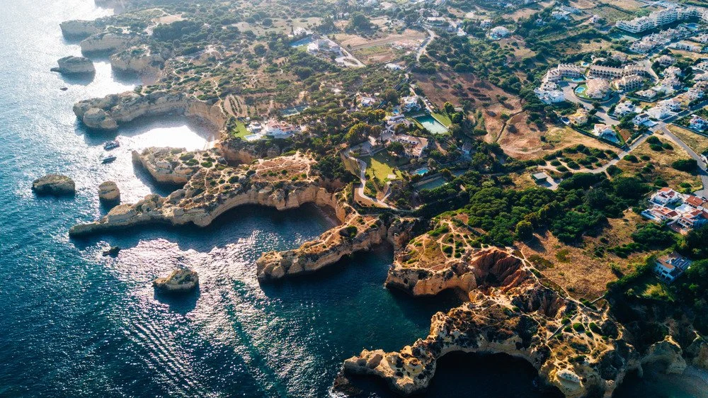 Vue aérienne de l'Algarve, Portugal