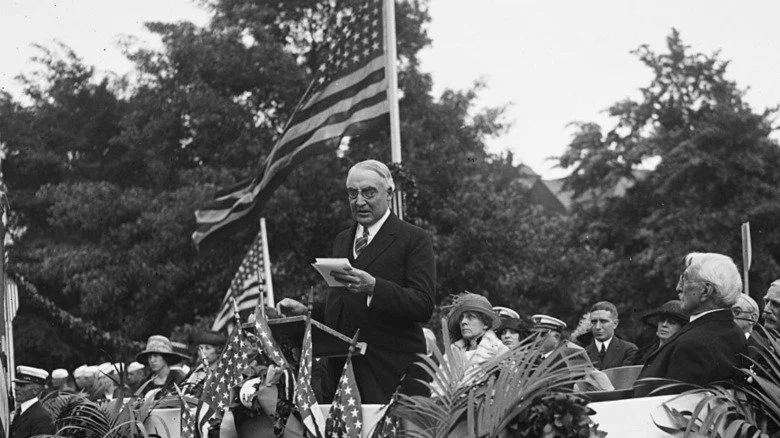 Warren Harding prononçant un discours