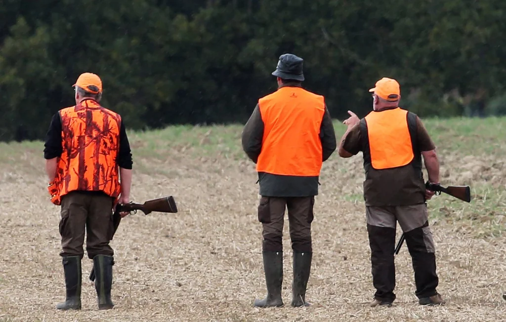 Chasseurs en colère : mobilisation dans les mairies de France