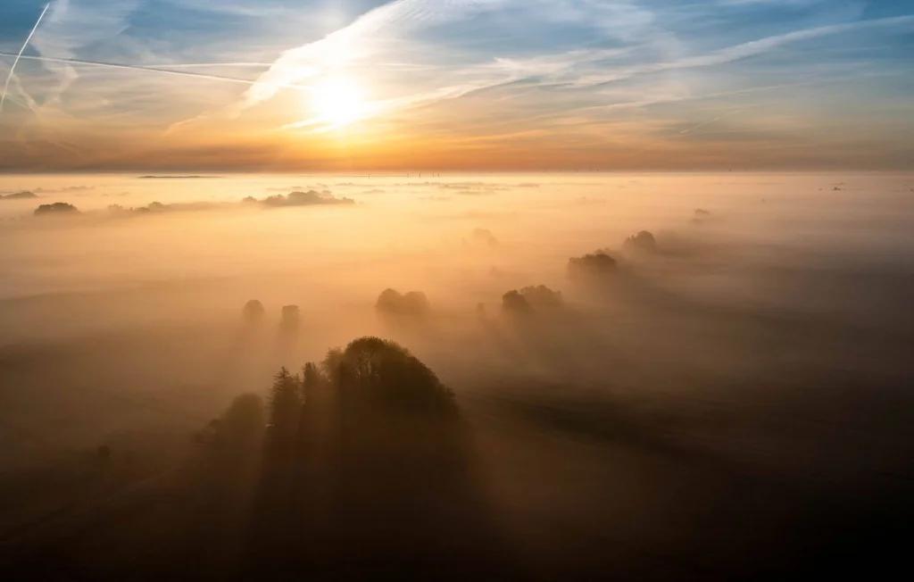 Google et Microsoft révolutionnent les prévisions météo par IA