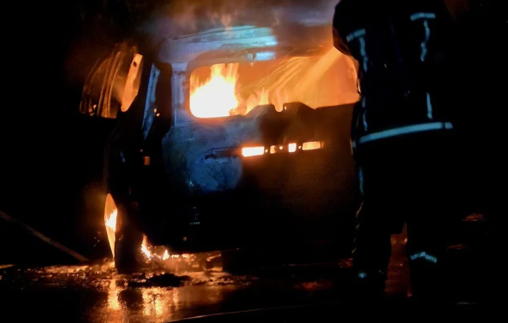 Incendie criminel ciblant un maire en Haute-Loire