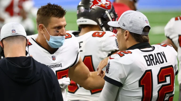 La relation entre Tom Brady et Rob Gronkowski révélée