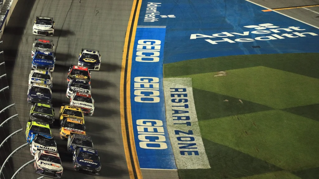 Le Crash le Plus Violent de l'Histoire du Daytona 500