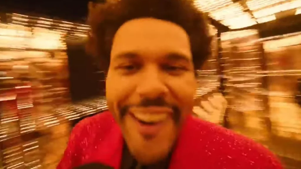 Le Halftime Show de Super Bowl: Un Moment Délirant avec The Weeknd