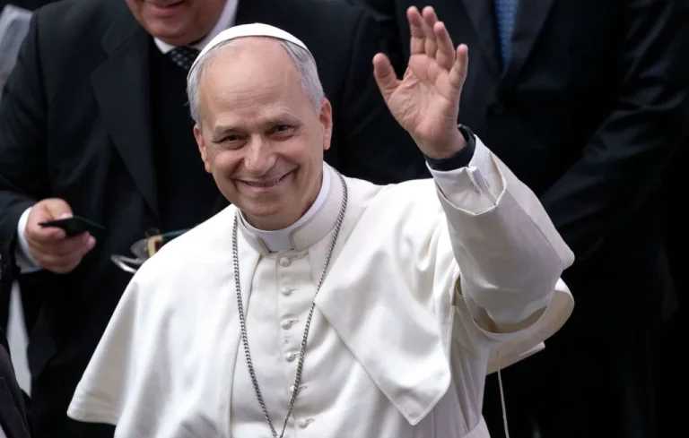 Léon XIV : Le pape actif sur Instagram et X dès son élection