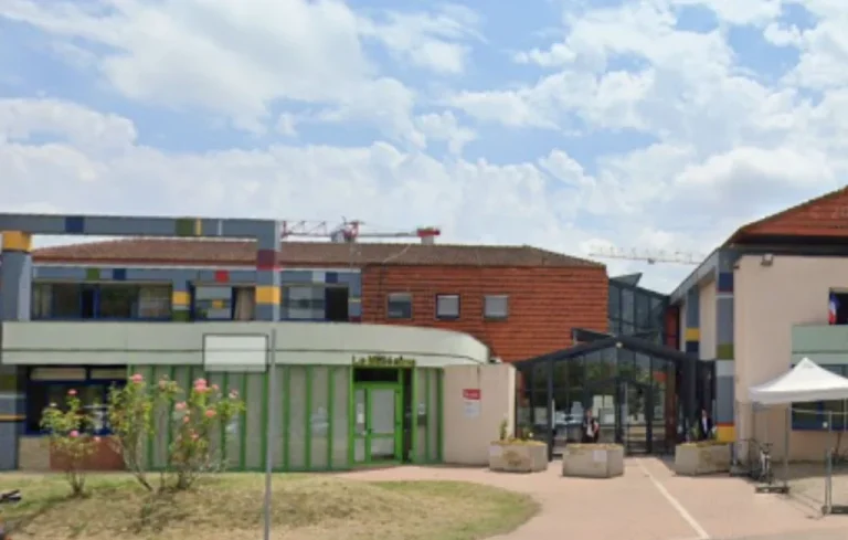 Libourne : Une enseignante invente des menaces de mort