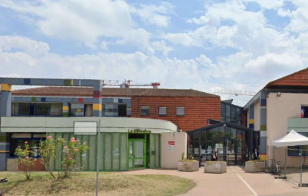 Libourne : Une enseignante invente des menaces de mort