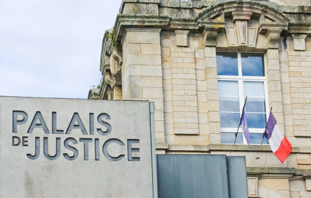 Lille : Un exploitant de manège jugé après la chute d'une cliente