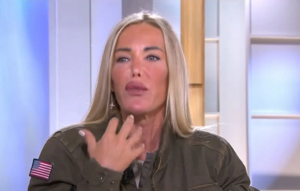 Ophélie Winter parle de son traumatisme et de sa défiguration