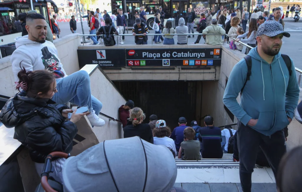 Panne électrique en Espagne : le gouvernement dément une expérimentation