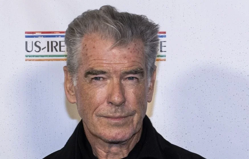 Pierce Brosnan critiqué pour son accent irlandais dans MobLand