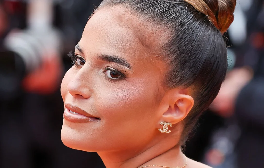 Poupette Kenza sort un livre pour raconter sa vérité