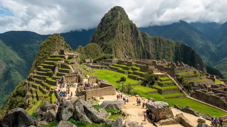 Pourquoi il n&rsquo;y a que 7 Merveilles du Monde : Histoire et Signification