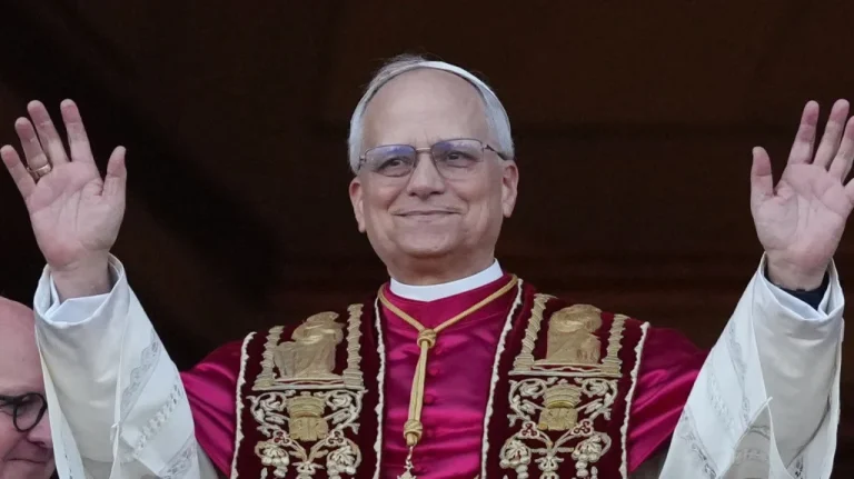 Qui est le nouveau Pape après François ? Découvrez le Pape Léon XIV
