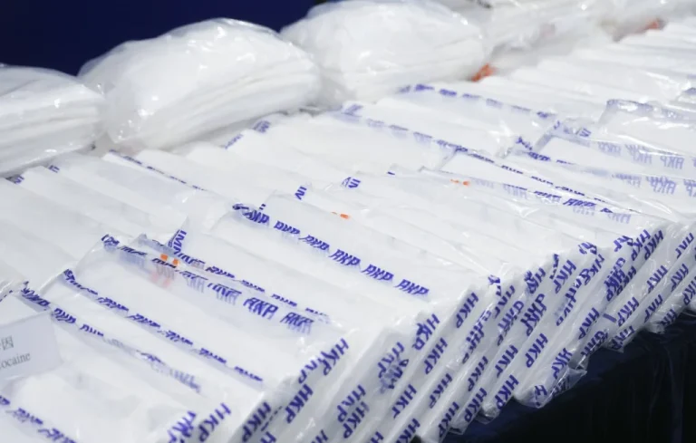 Saisie record : 135 kg de cocaïne découverts dans un camping-car