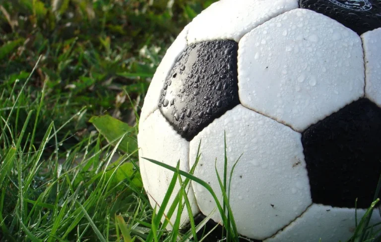 Tragédie à Toulouse : Un enfant de 11 ans écrasé en jouant au foot